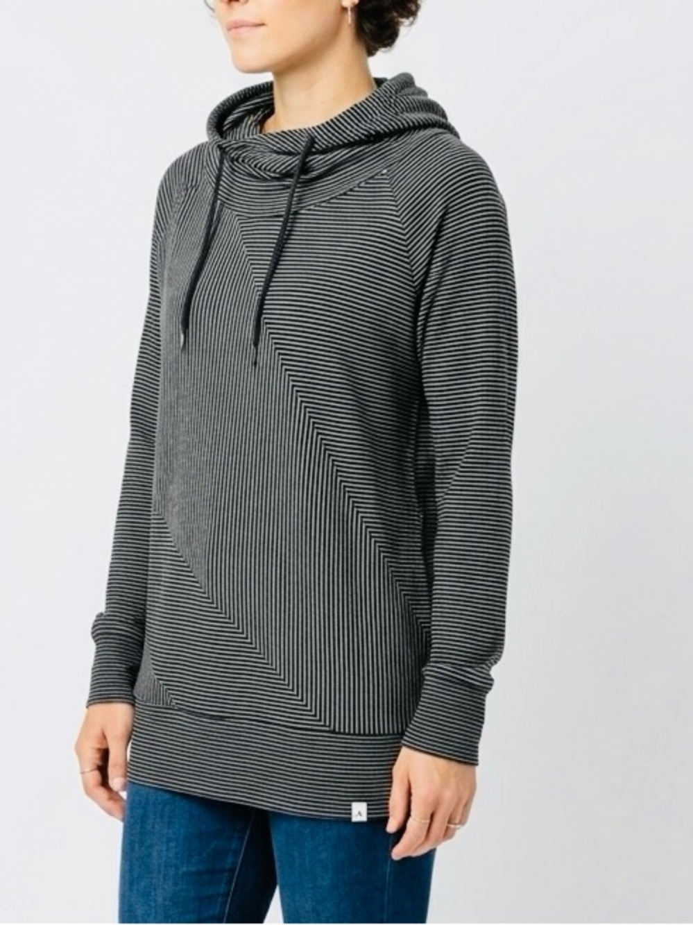MARC NEW YORK Women’s Black & White Stripe Pullover Hoodie Thin Knit Top